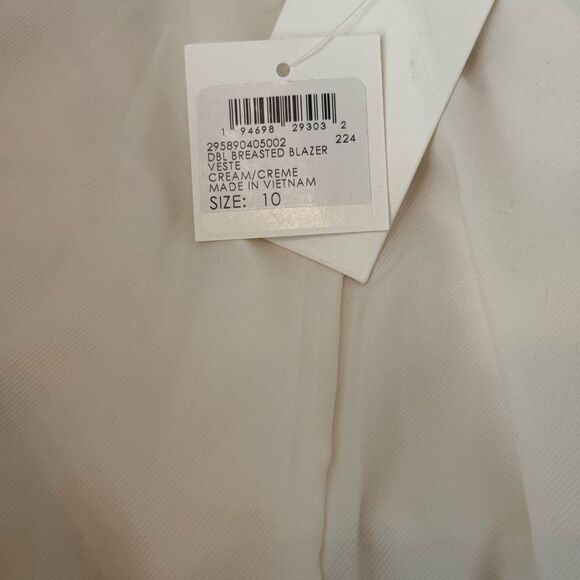 NWT Club Monaco Women's Blazer Cream
Double Breasted - Picture 6 of 7